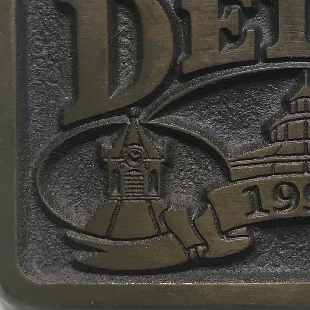VTG.1996 BRASS OPRYLAND HOTEL NASHVILLE BELT BUCKLE